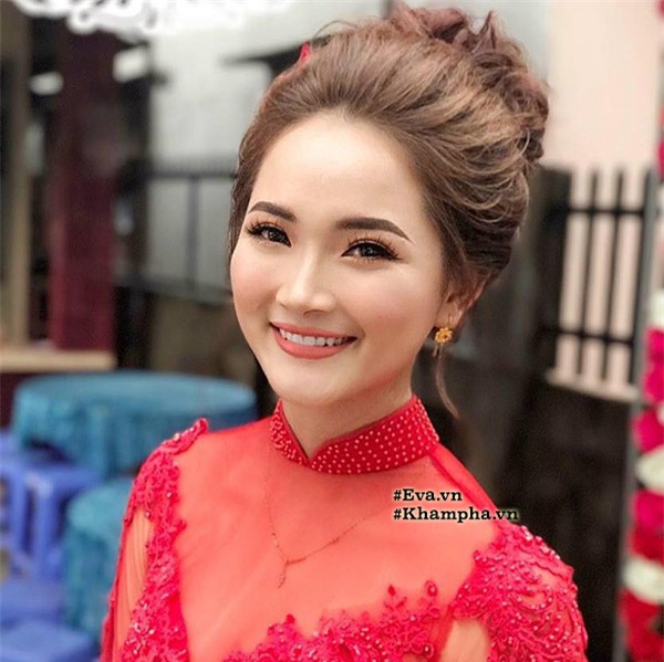 co dau xinh dep cung doi ban than be trap lay loi va long lay khien dan mang "phat cuong" - 6