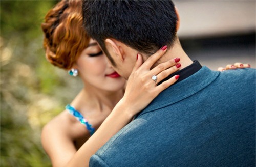 sap lay chong, toi van tro tren cong khai cap ke voi trai vi mot bi mat dau long… - 1