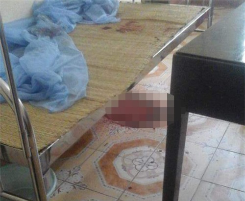 loi khai cua nguoi chong dam vo tu vong khi dang cham con trong benh vien tai phu tho - 1