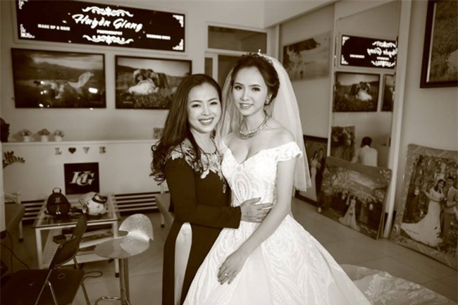 Bo chuan bi 60 xe Ford ruoc dau trong dam cuoi con gai hinh anh 4