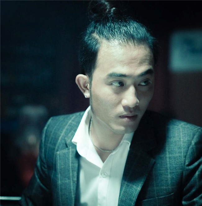 Tran Tu 'Nguoi phan xu' xin di tu truoc khi phim bam may hinh anh 2