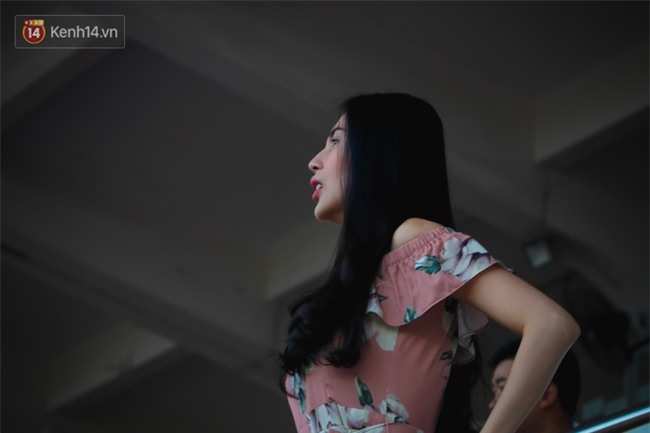 Thủy Tiên vỡ òa cảm xúc trong ngày Công Vinh được cổ động viên xứ Nghệ tri ân - Ảnh 5.