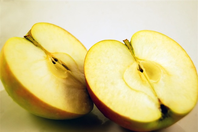 Có những loại trái cây dù rất ngon nhưng nếu ăn phải bộ phận này của nó sẽ cực kì nguy hại - Ảnh 2.