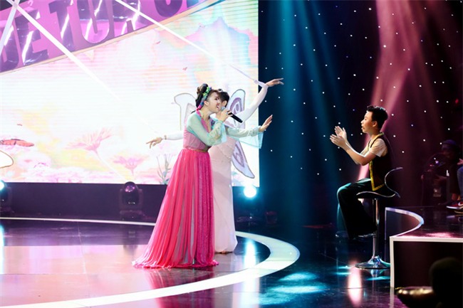 Phi Thanh Vân bị loại khỏi gameshow vì hát yếu, hụt hơi - Ảnh 2.