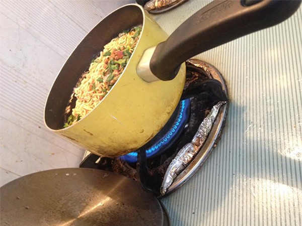 chang trai che ban gai nau mi sai, dan mang nhin anh lai khuyen cuoi gap, ly do cuc "choang" - 3