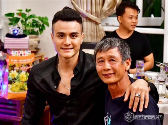 hoang-thuy-linh-than-thiet-du-tiec-voi-gia-dinh-vinh-thuy-blogtamsuvn01