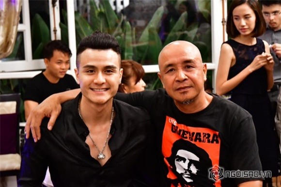 hoang-thuy-linh-than-thiet-du-tiec-voi-gia-dinh-vinh-thuy-blogtamsuvn02