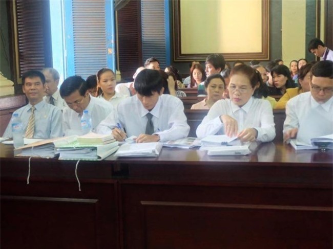 facebook cac luat su cua phuong nga bi danh sap - 1