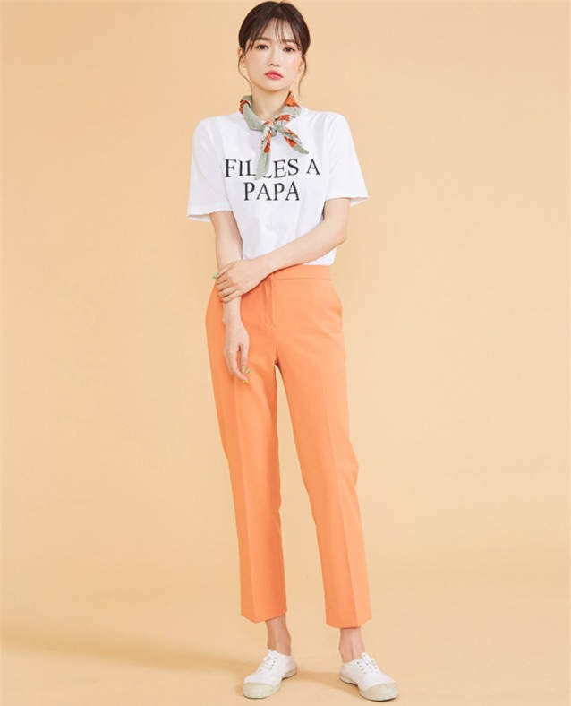 Quần âu công sở bây giờ là phải chọn kiểu màu sắc một chút mới xinh! - Ảnh 14.