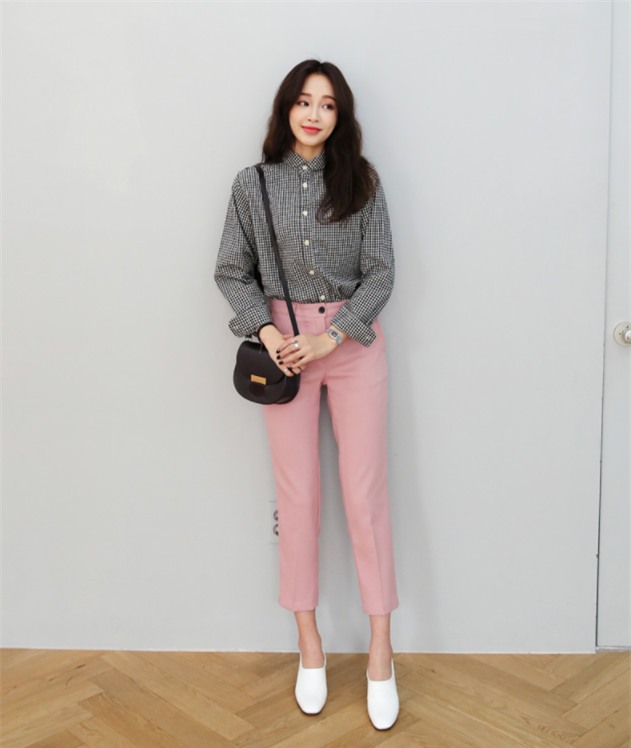 Quần âu công sở bây giờ là phải chọn kiểu màu sắc một chút mới xinh! - Ảnh 7.