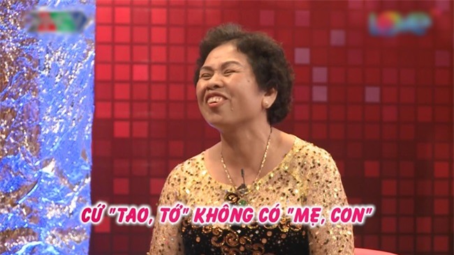 bi hai chuyen nang dau ve ra mat lo di ve sinh ngay tren giuong me chong - 6