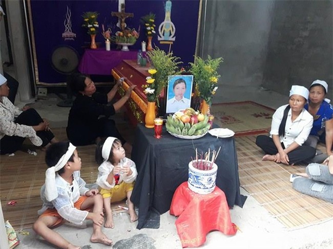 Kẻ đâm chết vợ ở bệnh viện từng đòi nhảy cầu tự tử - Ảnh 1.