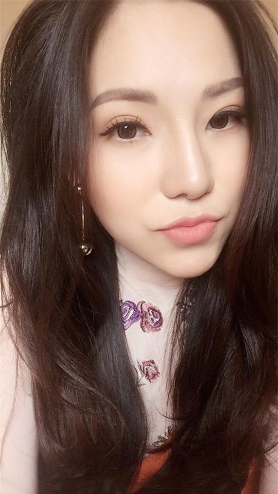 Gần một năm sau ly hôn, vợ cũ Lâm Vinh Hải đã lột xác xinh đẹp đến mức không thể nhận ra - Ảnh 4.