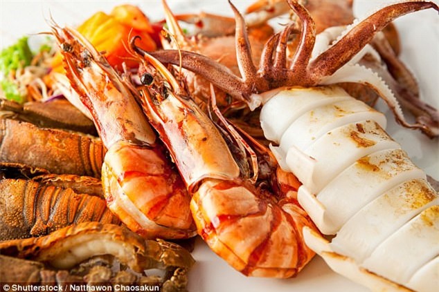 Vo bang quang vi non qua nhieu khi ngo doc hai san hinh anh 1