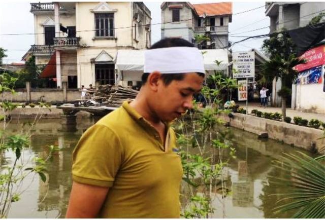 4 nguoi duoi nuoc tai ha noi: "tuong 2 anh theo xe dua cac chau di cap cuu, nao ngo ca 2 duoi nuoc duoi ao" - 2