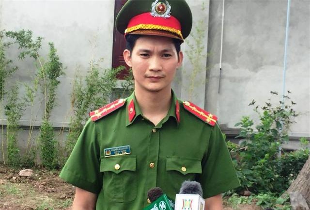 4 nguoi duoi nuoc tai ha noi: "tuong 2 anh theo xe dua cac chau di cap cuu, nao ngo ca 2 duoi nuoc duoi ao" - 7