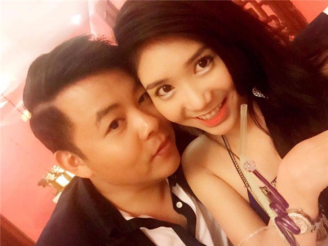 do-mat-vi-loat-anh-quang-le-om-ap-thanh-bi-sau-vu-lo-anh-nong-blogtamsuvn04