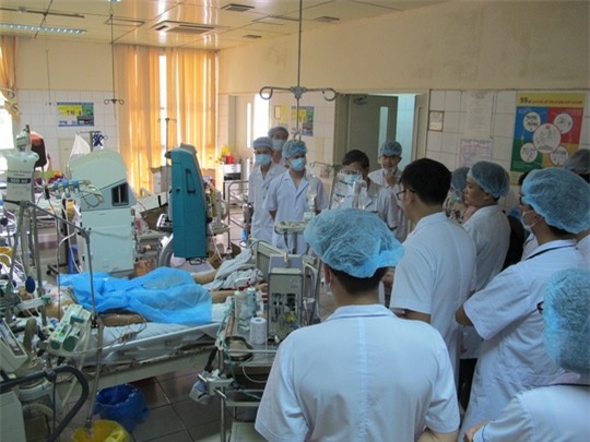 Tai biến 8 người tử vong: Tìm thấy hoá chất cực độc trong nước chạy thận - Ảnh 2.