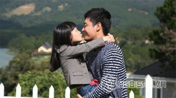 sao Việt, hôn môi con, MC Phan Anh, Tùng Dương, Mỹ Dung