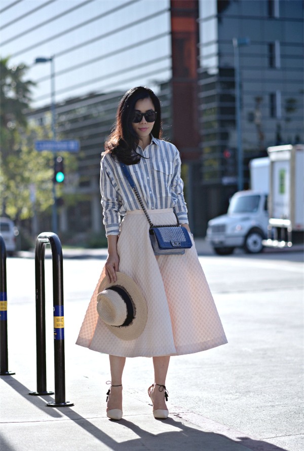 Đâu là chiếc áo diện cùng chân váy midi có thể nịnh dáng nhất - Ảnh 4.