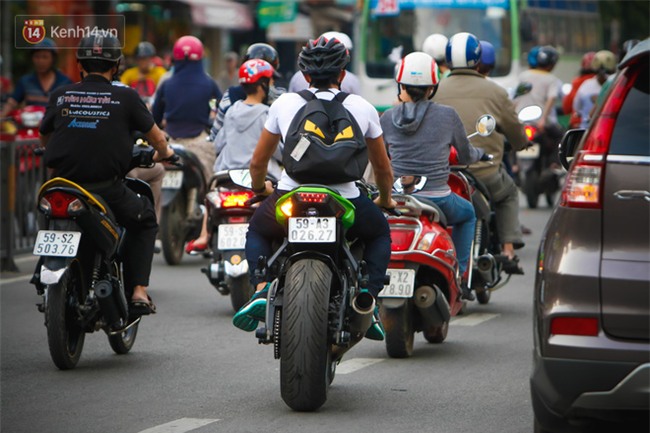 Độc cô cầu bại Nguyễn Trần Duy Nhất sở hữu bộ sưu tập xe motor khủng - Ảnh 6.