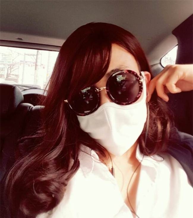 Ai cũng tin sau lớp khẩu trang là gương mặt xinh đẹp cho đến khi cảnh sát tiết lộ, hơn 20 người khóc hận - Ảnh 1.