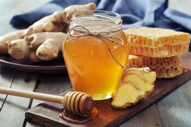 Phòng bệnh và trị bệnh cảm cúm đơn giản bằng gừng và mật ong: Bạn đã biết sử dụng đúng cách? - Ảnh 4.