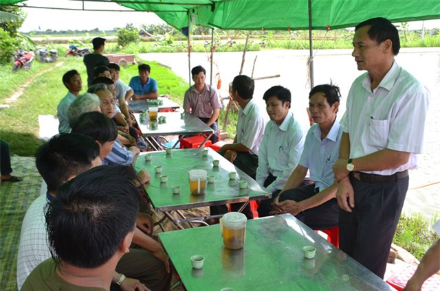 Vụ 2 chị em ruột tử vong dưới ao: Nỗi đau xé lòng của cha mẹ - Ảnh 4.