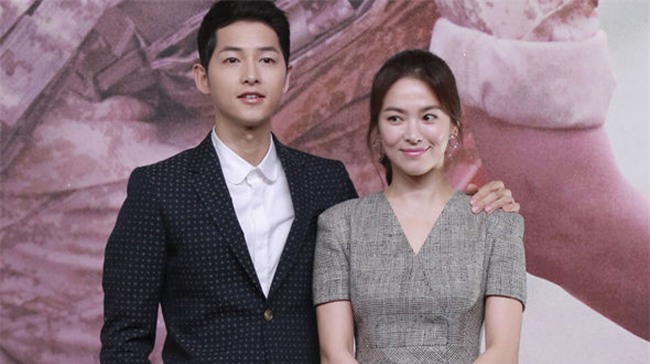 tuong phu the hien hien tren mat - troi sinh song joong ki, song hye kyo da la mot cap - 11