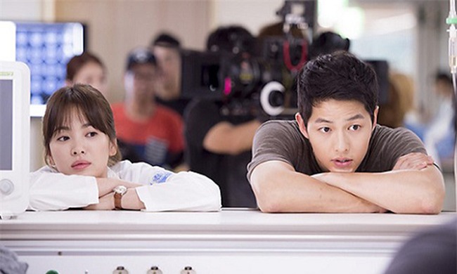 tuong phu the hien hien tren mat - troi sinh song joong ki, song hye kyo da la mot cap - 5