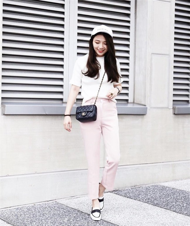 Chẳng cần cầu kỳ, áo phông vẫn là thứ dễ mặc nhất trên đời vì diện với cái gì thì cũng đẹp - Ảnh 6.