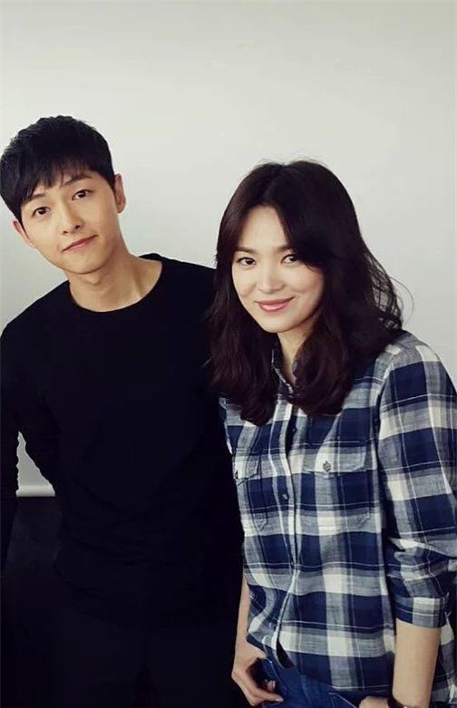 kieu-minh-tuan-hoa-minzyrung-tim-vi-song-hye-kyo-ket-hon-blogtamsuvn01