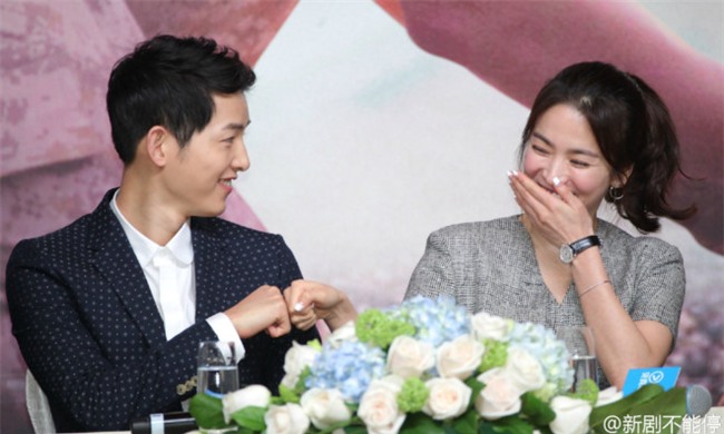 Do quyen luc cua Song Joong Ki - Song Hye Kyo va Bi Rain - Kim Tae Hee hinh anh 1