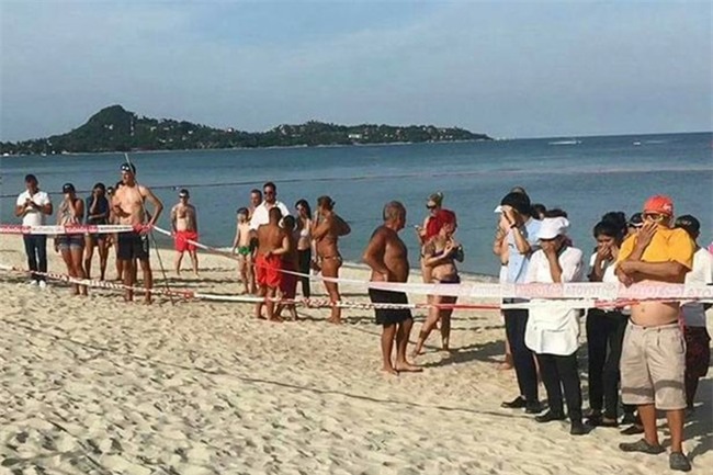 Xác chết bí ẩn vùi trong cát ở bãi biển nổi tiếng bậc nhất Thái Lan, du khách hoang mang tột độ - Ảnh 3.