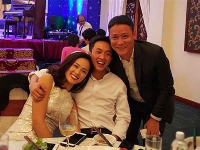 chia tay cuong do la, ha vi co tro lai