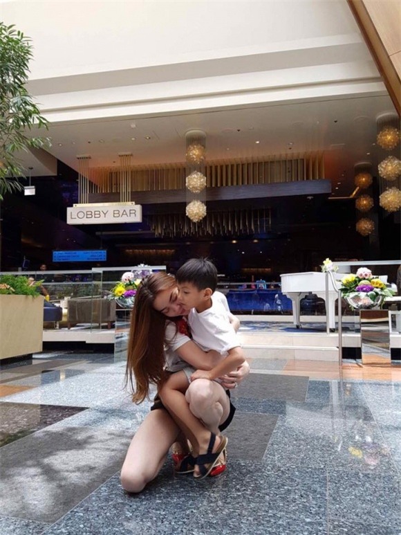 ,nữ ca sĩ hồ ngọc hà,Ho Ngoc Ha va con trai,ho ngoc ha va su beo, sao Việt