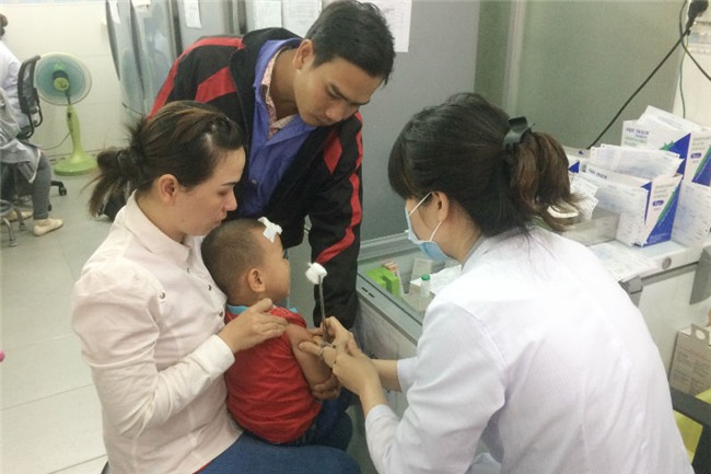 bệnh viện nhi đồng 1, vắc xin, viêm não Nhật Bản, chích ngừa