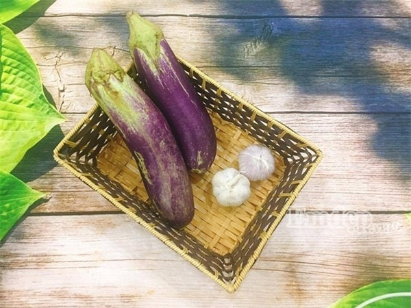 Chưa đến 10 phút cho món salad cà tím ngon tuyệt đỉnh