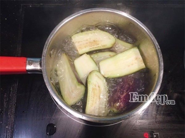 Chưa đến 10 phút cho món salad cà tím ngon tuyệt đỉnh