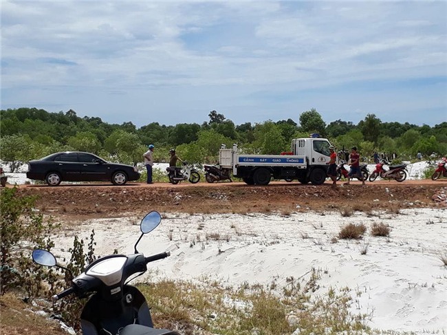 nong: thi the be trai mat tich o quang binh co nhieu vet dam sau hinh anh 2