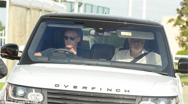 Rooney tuoi cuoi den kiem tra y te tai Everton hinh anh 1