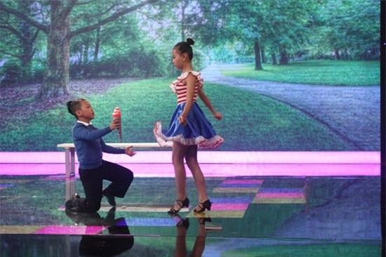 Người hùng tí hon, Cẩm Ly, Đại Nghĩa, John Huy Trần