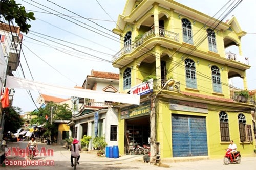 Choang vang voi do chiu choi cua nhung ngoi lang nhieu ty phu nhat Viet Nam