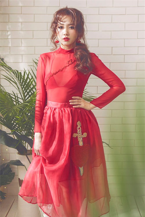 hari won len tieng viec bi "nem da" khi noi co dau viet lay chong han quoc vi tien - 2