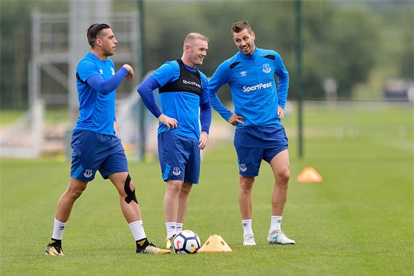 Rooney rang ro trong buoi tap dau tien cung CLB moi hinh anh 4