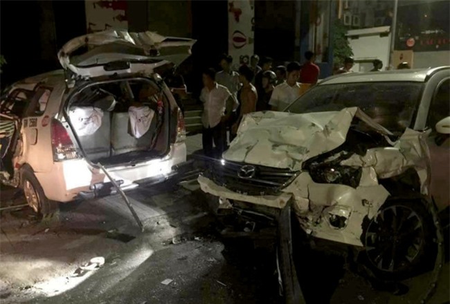 Nhan vien khach san o Sai Gon lai oto cua khach gay tai nan chet nguoi hinh anh 1