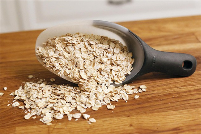 6 meo ngay lap tuc xoa diu lan da bong rat cho chay nang - 6