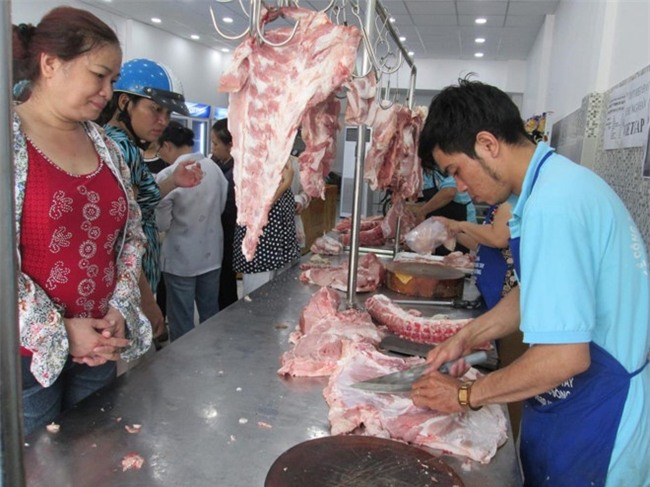 Trung Quoc lai gom heo, gia tang tung ngay hinh anh 2