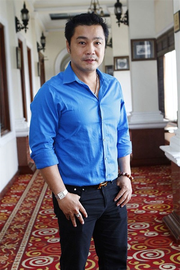 Thuc hu tin Minh Beo dien chung show voi Hoai Linh, Phi Nhung hinh anh 2