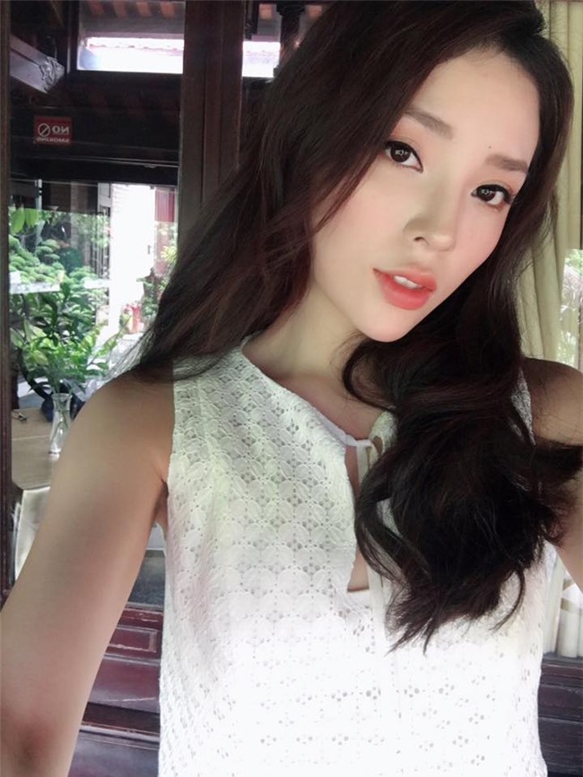 ky duyen de lo vai tran, khoe goc mat 3/4 than thanh dep 